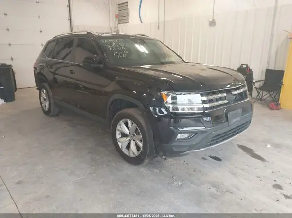 1V2LR2CA9JC552002 2018 VOLKSWAGEN ATLAS - Image 1