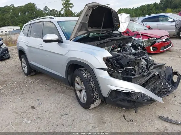 1V2LR2CA9JC587462 2018 VOLKSWAGEN ATLAS - Image 1