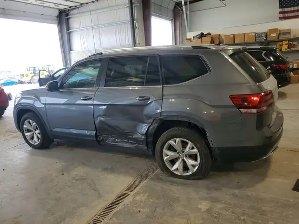 1V2LR2CAXJC512026 2018 VOLKSWAGEN ATLAS - Image 2