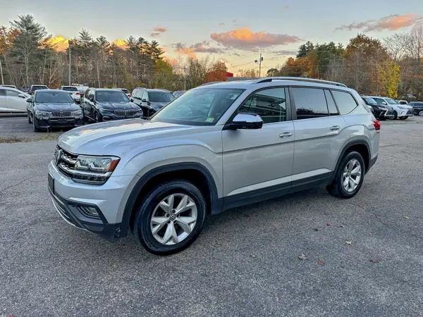 1V2LR2CAXJC527805 2018 VOLKSWAGEN ATLAS - Image 2