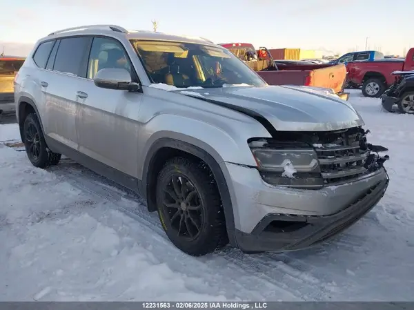 1V2LR2CAXJC560805 2018 VOLKSWAGEN ATLAS - Image 1