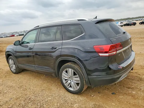 1V2LR2CAXJC588183 2018 VOLKSWAGEN ATLAS - Image 2