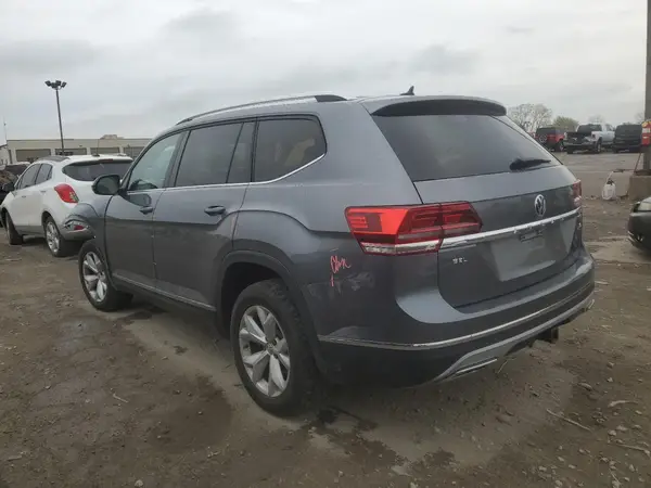 1V2MR2CA0JC501086 2018 VOLKSWAGEN ATLAS - Image 2