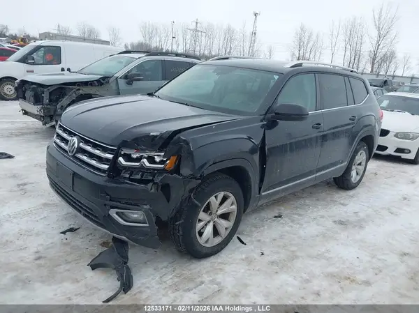 1V2MR2CA0JC508877 2018 VOLKSWAGEN ATLAS - Image 2