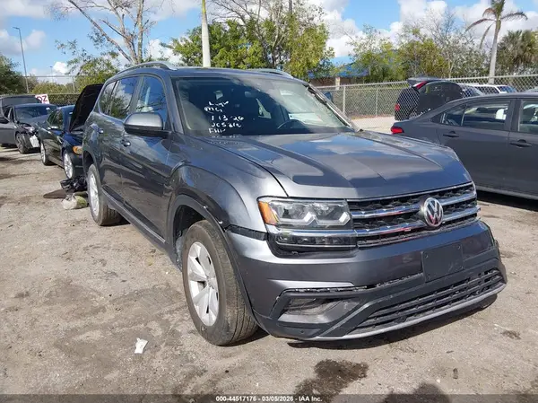 1V2MR2CA0JC531639 2018 VOLKSWAGEN ATLAS - Image 1
