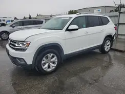 1V2MR2CA0JC555990 2018 VOLKSWAGEN ATLAS
