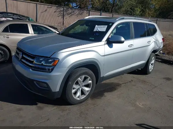 1V2MR2CA1JC523128 2018 VOLKSWAGEN ATLAS - Image 2