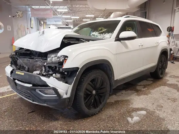 1V2MR2CA1JC525008 2018 VOLKSWAGEN ATLAS - Image 2
