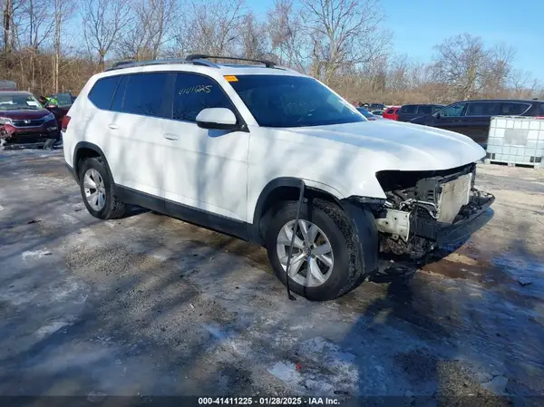 1V2MR2CA1JC555173 2018 VOLKSWAGEN ATLAS - Image 1
