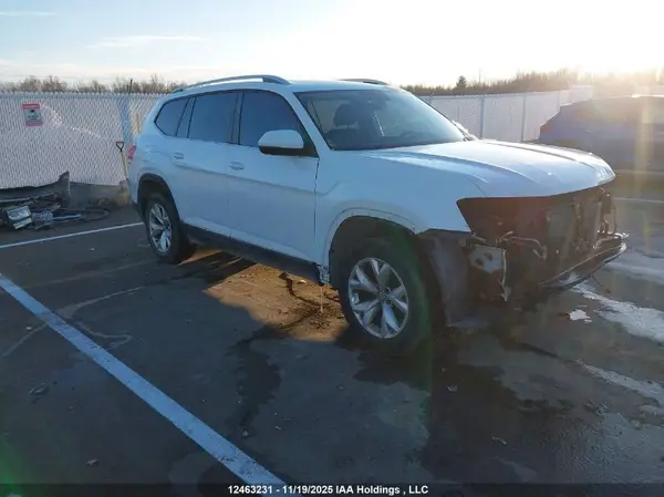 1V2MR2CA2JC501932 2018 VOLKSWAGEN ATLAS - Image 1