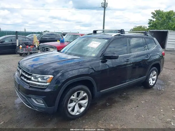 1V2MR2CA2JC516351 2018 VOLKSWAGEN ATLAS - Image 2