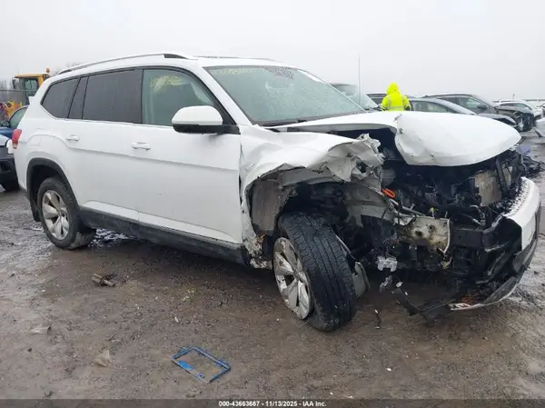 1V2MR2CA2JC530458 2018 VOLKSWAGEN ATLAS - Image 1
