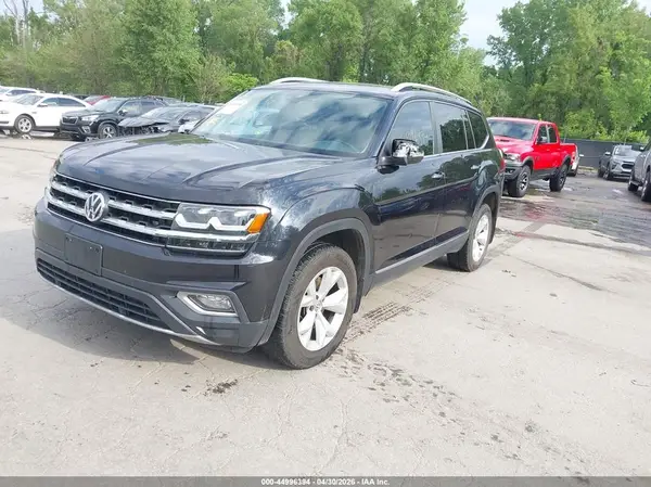 1V2MR2CA2JC532338 2018 VOLKSWAGEN ATLAS - Image 2