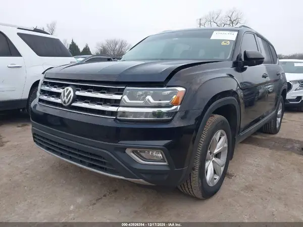 1V2MR2CA2JC536017 2018 VOLKSWAGEN ATLAS - Image 2