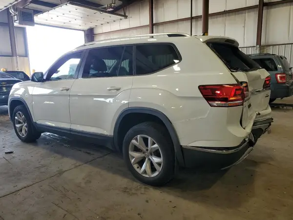 1V2MR2CA2JC546921 2018 VOLKSWAGEN ATLAS - Image 2