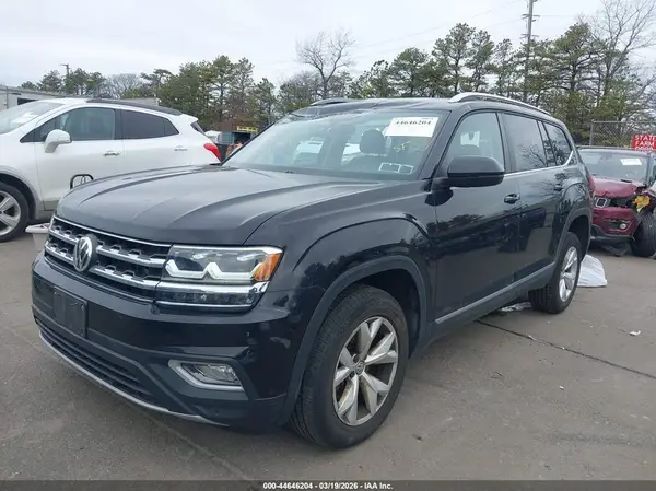 1V2MR2CA2JC557756 2018 VOLKSWAGEN ATLAS - Image 2