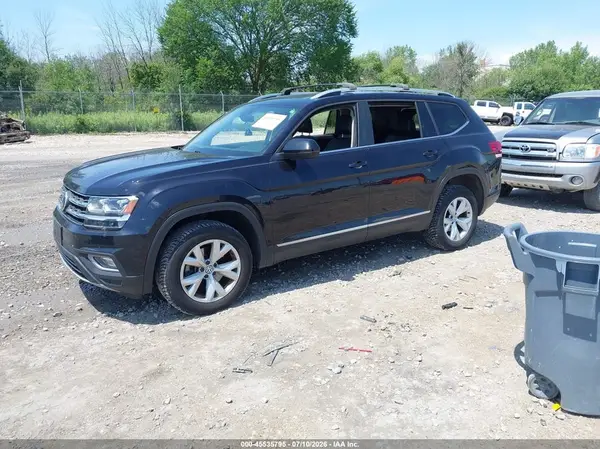 1V2MR2CA2JC594273 2018 VOLKSWAGEN ATLAS - Image 2