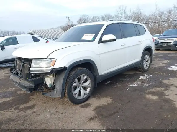 1V2MR2CA3JC502149 2018 VOLKSWAGEN ATLAS - Image 2
