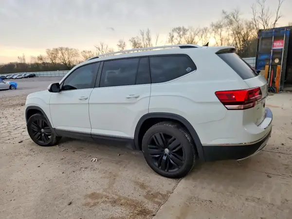 1V2MR2CA3JC550170 2018 VOLKSWAGEN ATLAS - Image 2