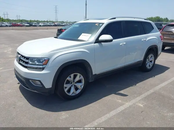 1V2MR2CA3JC555580 2018 VOLKSWAGEN ATLAS - Image 2