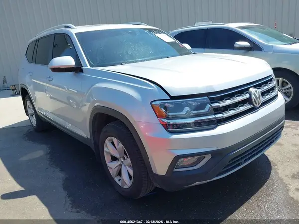 1V2MR2CA3JC561721 2018 VOLKSWAGEN ATLAS - Image 1
