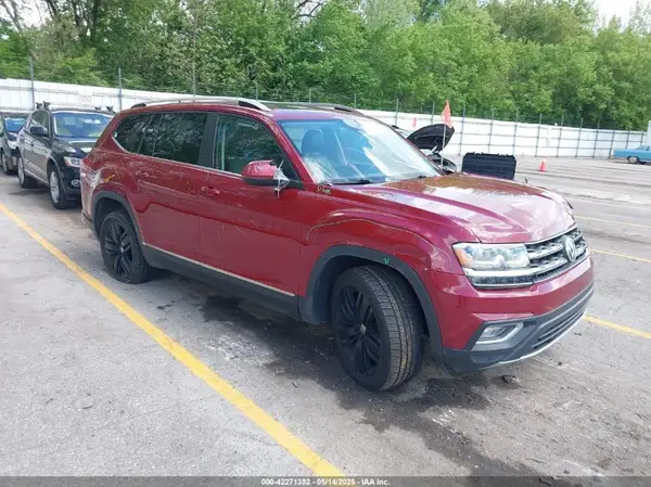 1V2MR2CA3JC569544 2018 VOLKSWAGEN ATLAS - Image 1