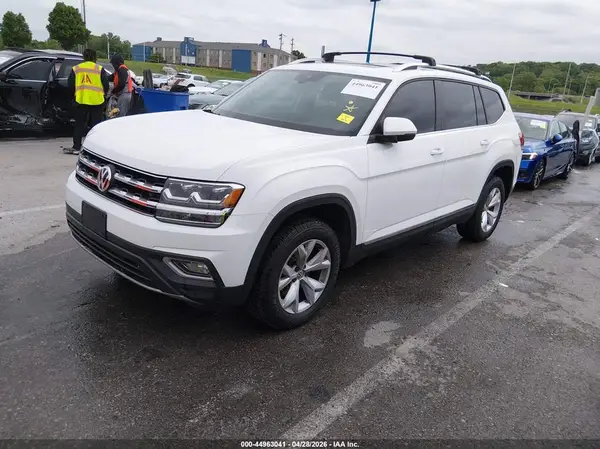 1V2MR2CA4JC524600 2018 VOLKSWAGEN ATLAS - Image 2