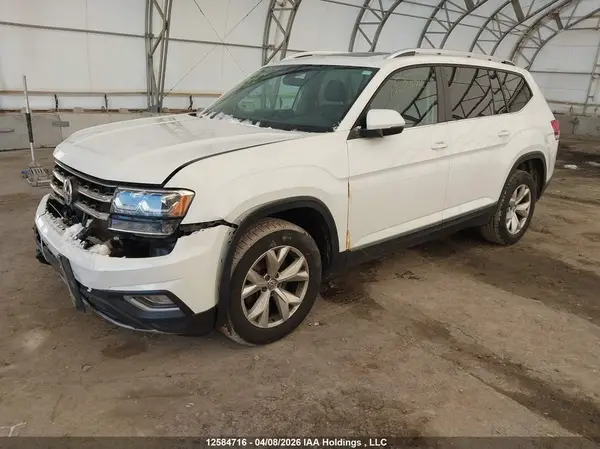1V2MR2CA4JC564501 2018 VOLKSWAGEN ATLAS - Image 2