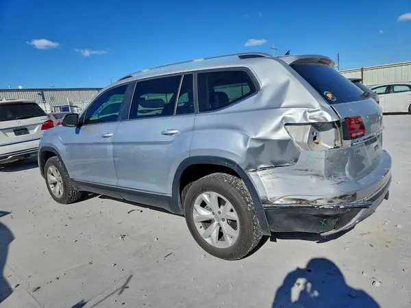 1V2MR2CA4JCBS6760 2018 VOLKSWAGEN ATLAS - Image 2