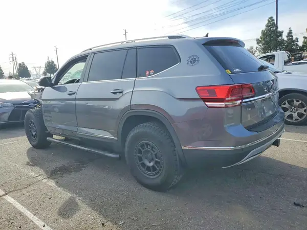 1V2MR2CA4KC510018 2019 VOLKSWAGEN ATLAS - Image 2