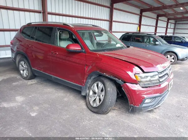 1V2MR2CA5JC514061 2018 VOLKSWAGEN ATLAS - Image 1