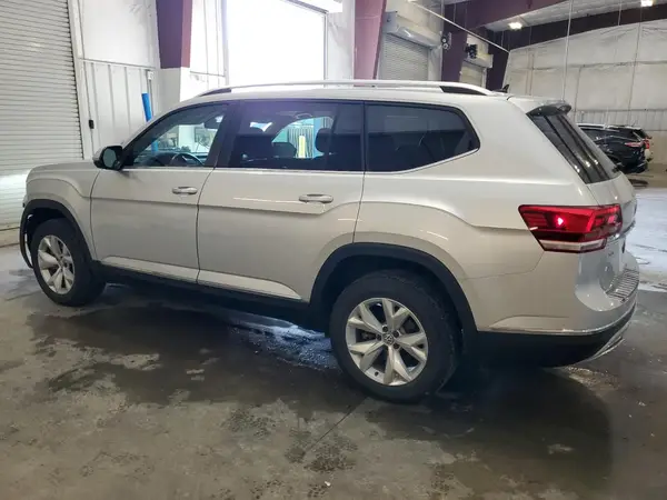1V2MR2CA5JC515176 2018 VOLKSWAGEN ATLAS - Image 2