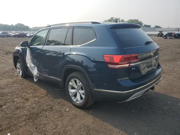 1V2MR2CA5JC538330 2018 VOLKSWAGEN ATLAS - Image 2