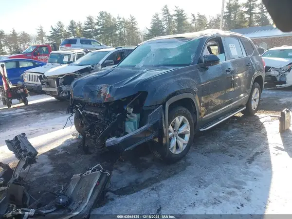 1V2MR2CA5JC548033 2018 VOLKSWAGEN ATLAS - Image 2