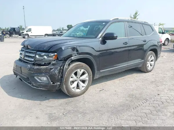 1V2MR2CA5JC570808 2018 VOLKSWAGEN ATLAS - Image 2