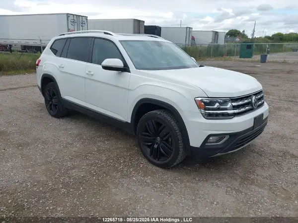 1V2MR2CA5JC586975 2018 VOLKSWAGEN ATLAS - Image 1