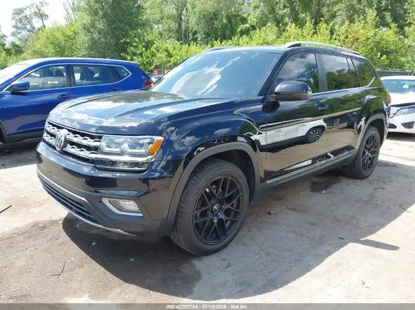 1V2MR2CA5JC594574 2018 VOLKSWAGEN ATLAS - Image 2