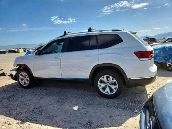 1V2MR2CA6JC507975 2018 VOLKSWAGEN ATLAS - Image 2