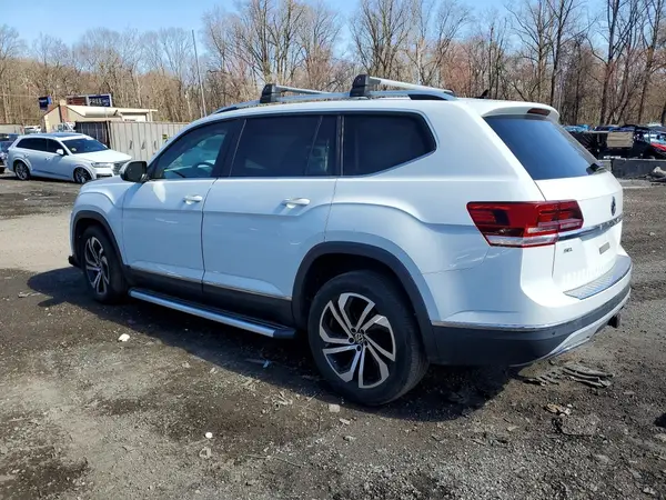1V2MR2CA6JC525831 2018 VOLKSWAGEN ATLAS - Image 2