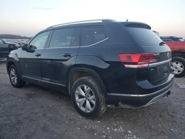 1V2MR2CA6JC532939 2018 VOLKSWAGEN ATLAS - Image 2