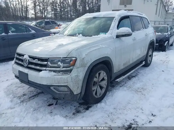 1V2MR2CA6JC557193 2018 VOLKSWAGEN ATLAS - Image 2