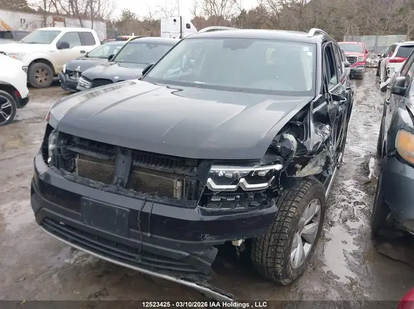 1V2MR2CA6JC595751 2018 VOLKSWAGEN ATLAS - Image 2