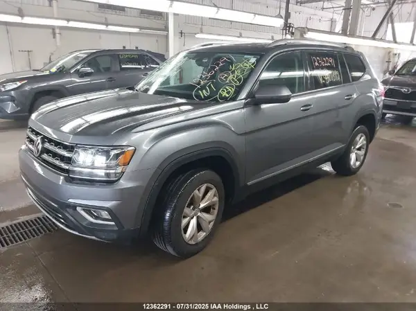1V2MR2CA7JC501392 2018 VOLKSWAGEN ATLAS - Image 2