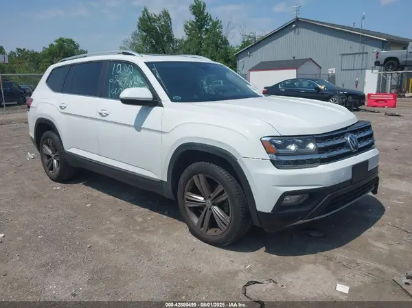 1V2MR2CA7JC525126 2018 VOLKSWAGEN ATLAS