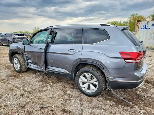 1V2MR2CA7JC556635 2018 VOLKSWAGEN ATLAS - Image 2