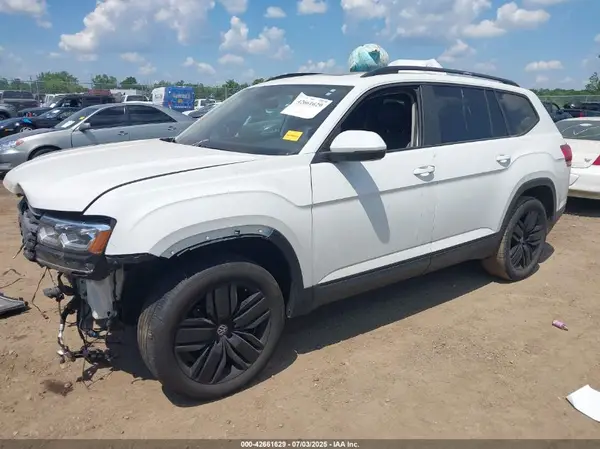 1V2MR2CA7JC583852 2018 VOLKSWAGEN ATLAS - Image 2
