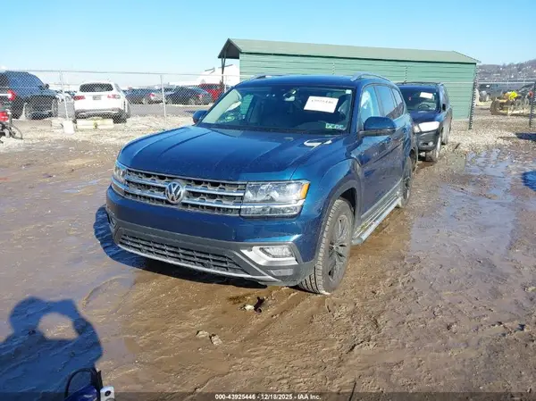 1V2MR2CA7JC585357 2018 VOLKSWAGEN ATLAS - Image 2