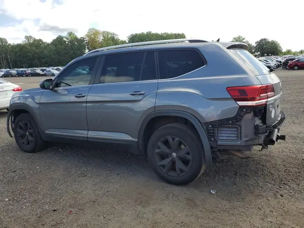 1V2MR2CA8JC559768 2018 VOLKSWAGEN ATLAS - Image 2