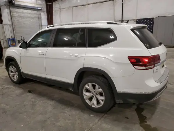 1V2MR2CA8JC569216 2018 VOLKSWAGEN ATLAS - Image 2