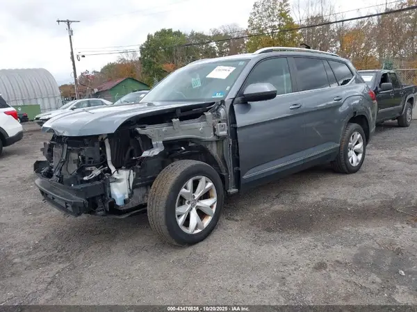 1V2MR2CA8JC584024 2018 VOLKSWAGEN ATLAS - Image 2